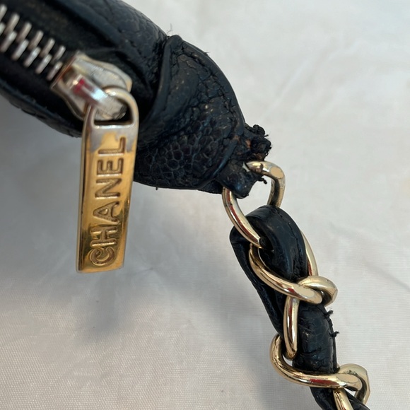 CHANEL Caviar Timeless Pochette - Picture 10 of 16